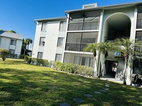 Building Photo - 1007 Green Pine Blvd