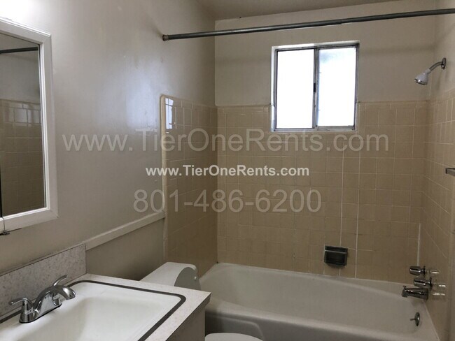 Building Photo - NO DEPOSIT option available for qualified ...