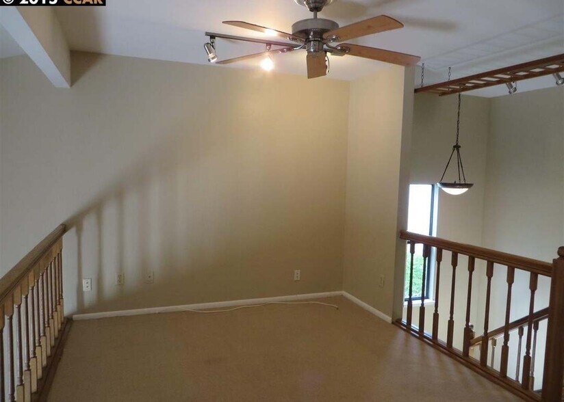 Building Photo - 1446 Quail View Cir