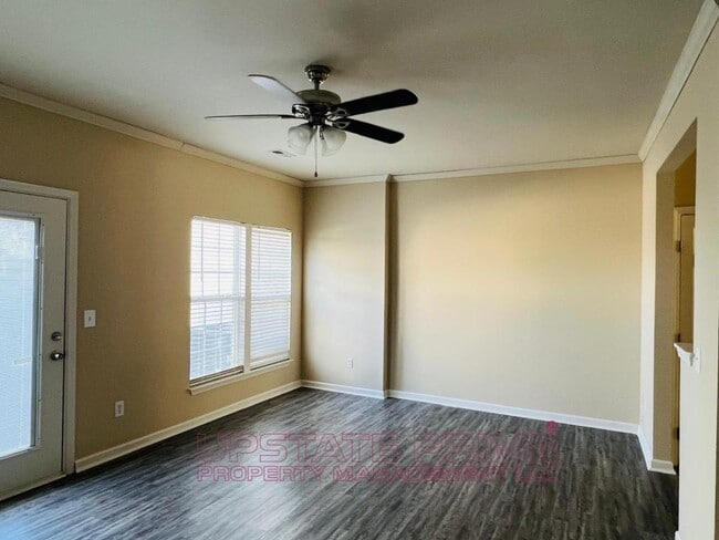 Building Photo - 44 Spring Crossing Cir