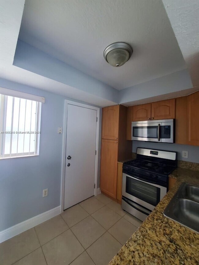 Building Photo - 7737 SW 88th St