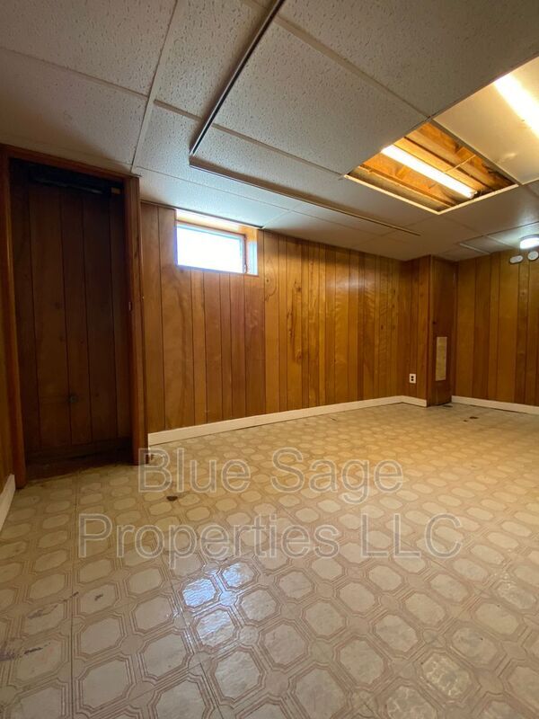 Building Photo - 57 Foster Ave
