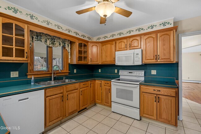 Building Photo - 167 Wood Dale Dr