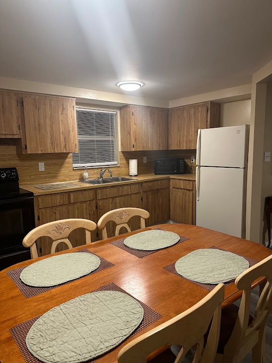 Building Photo - 15695 George Blvd