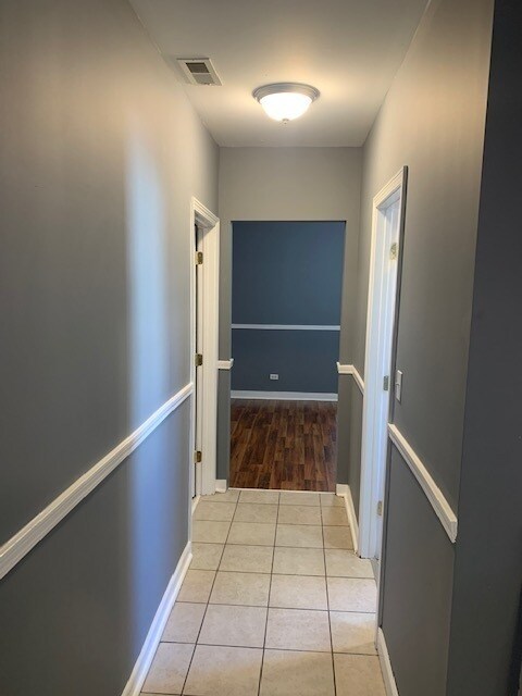 Building Photo - 314 E 70th St