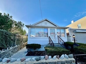 Building Photo - 11-26-26 126th St