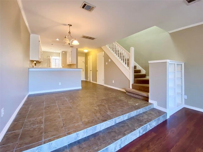 Building Photo - 1804 Capital Pkwy