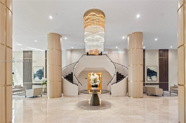 Building Photo - 3500 Mystic Pointe Dr