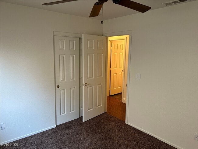 Building Photo - 9836 Double Rock Dr