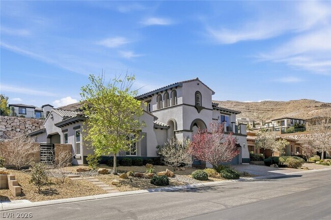 Building Photo - 11 Grand Masters Dr