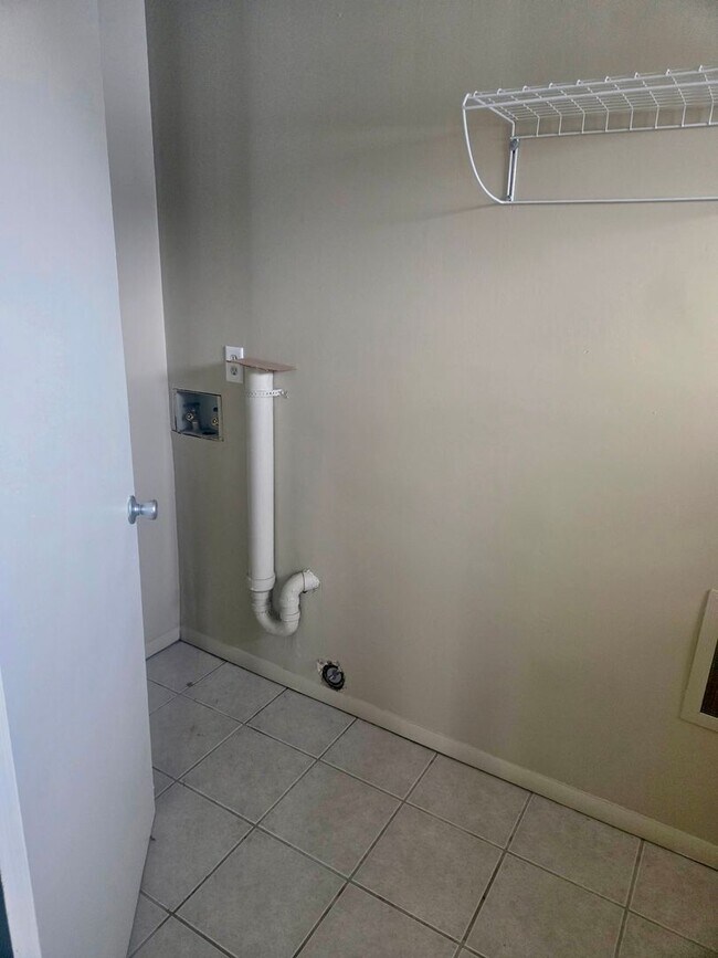 Building Photo - 9757-9763 Toth St. Bridgman