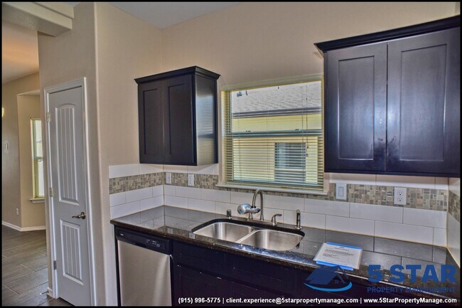 Building Photo - 452 Isaias Ave.