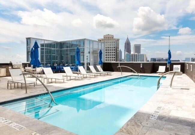 Building Photo - 1065 Peachtree St NE