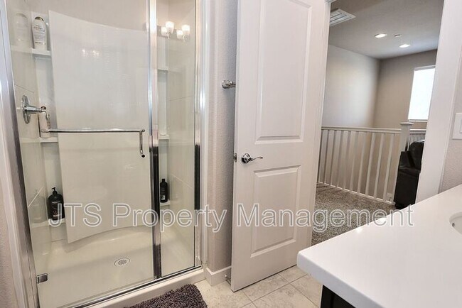 Building Photo - 12158 Byrony Ct