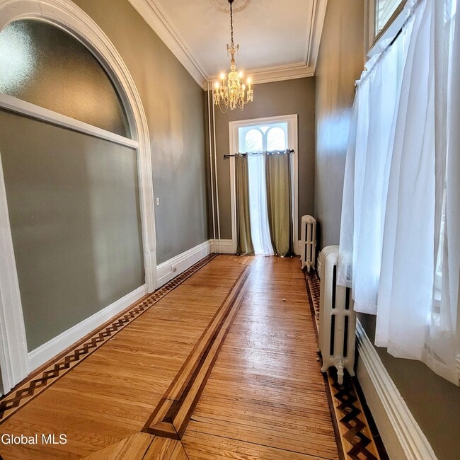 Building Photo - 199 2nd St