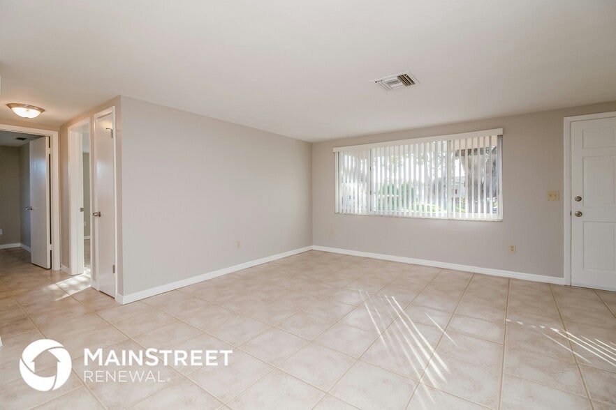 Building Photo - 3648 Blackhawk Dr