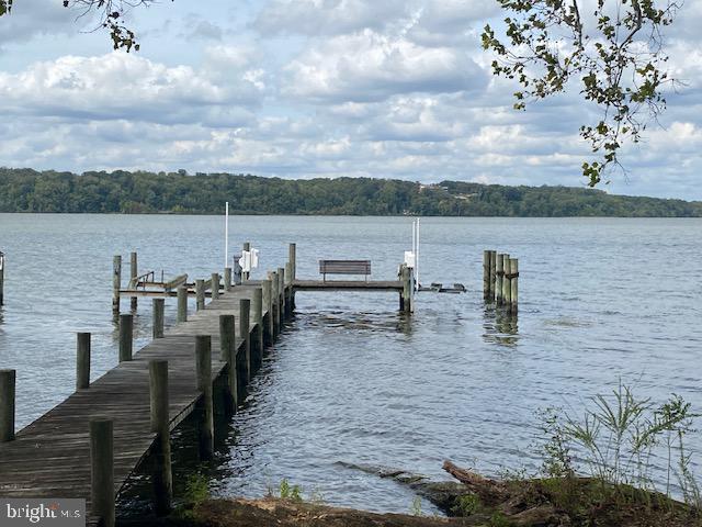 Building Photo - 1420 Riverside Dr