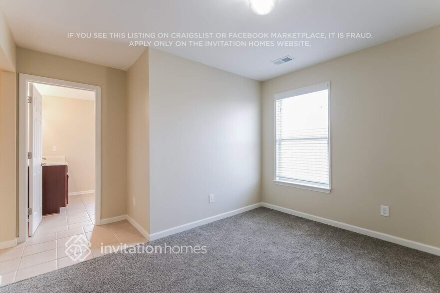 Building Photo - 4015 Pointe Vecchio Cir