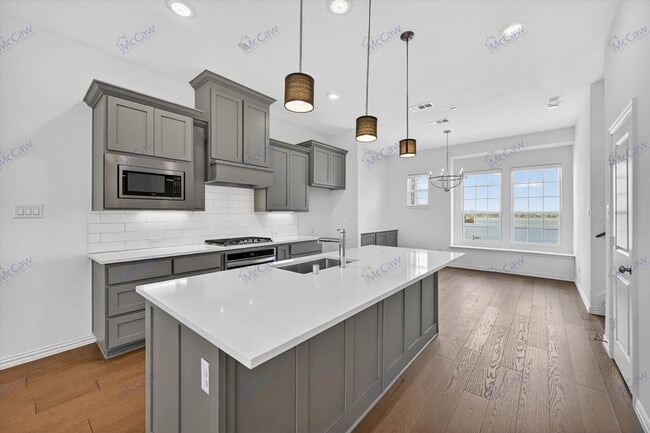Building Photo - 3717 Island Vista Dr