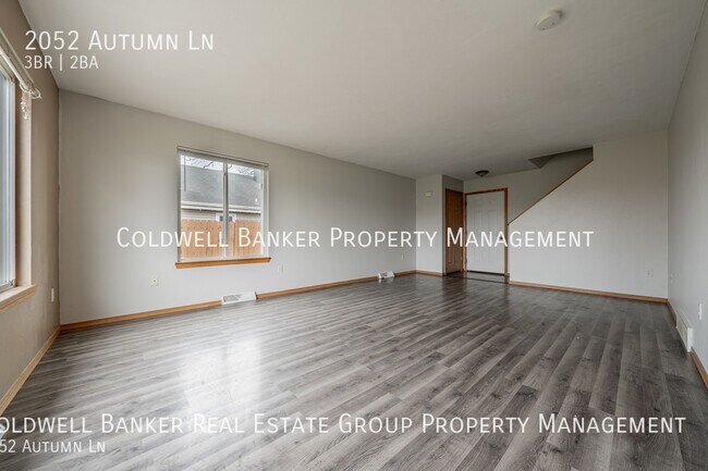 Building Photo - 2052 Autumn Ln