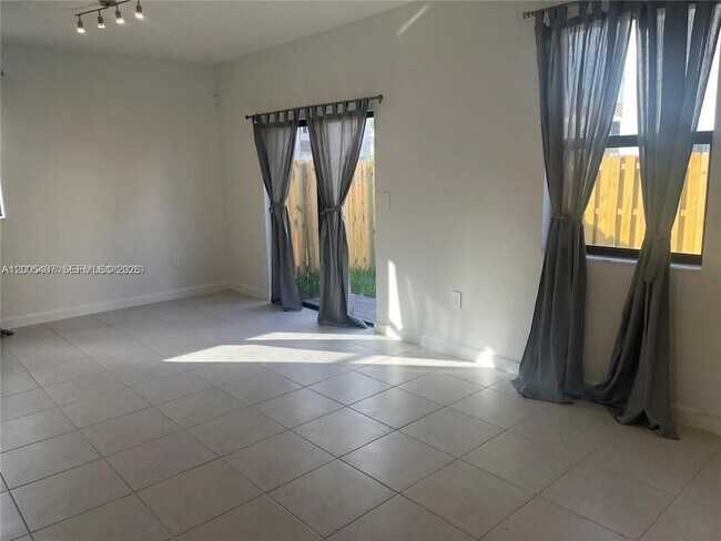 Building Photo - 11935 SW 246 Terrace