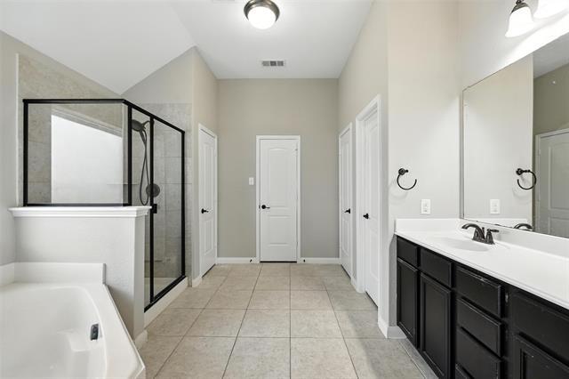 Building Photo - 2401 Fall Leaf Ct