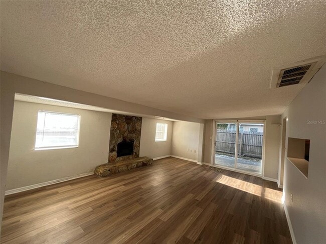 Building Photo - 9596 Groveland St