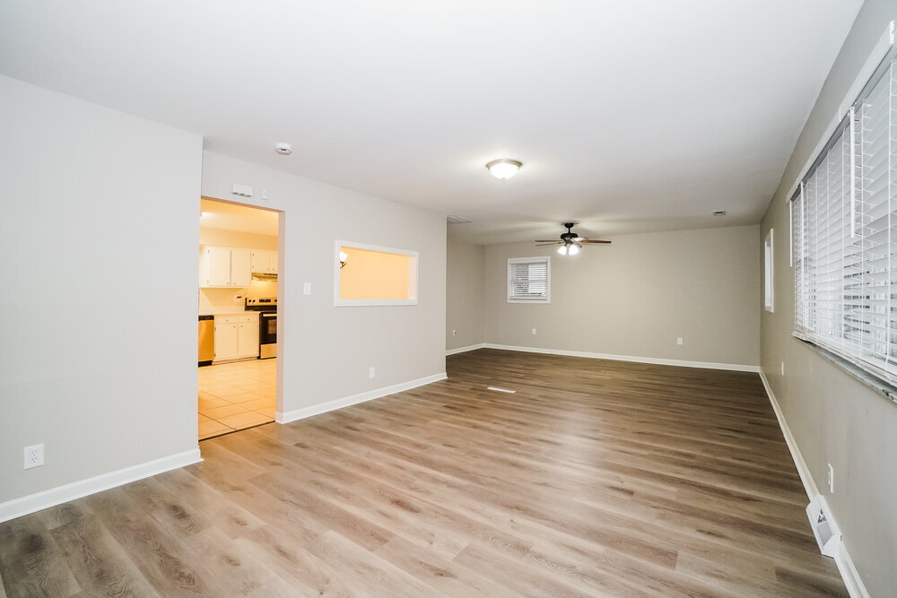 Building Photo - 6536 Dobson Square E