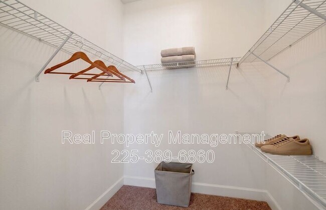 Building Photo - 30914 LA-16