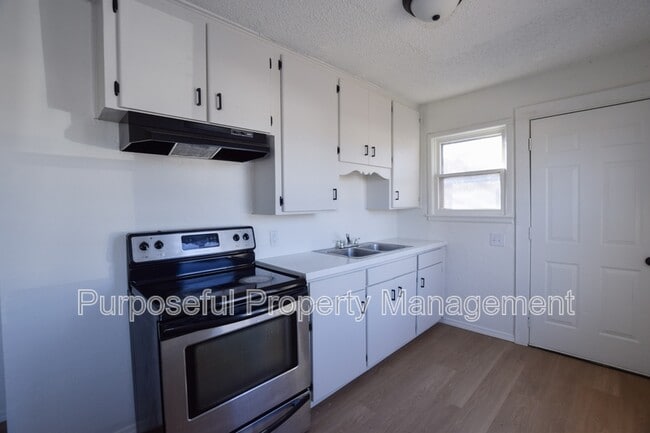 Building Photo - 2924 SW 51st St