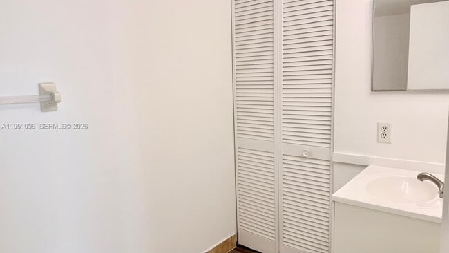 Building Photo - 11800 SW 18th St