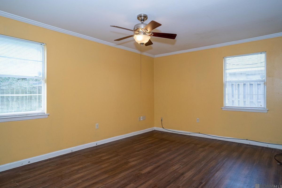 Building Photo - 4630 Southpark Dr