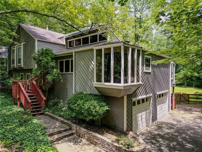 Building Photo - 3441 Rocky Springs Ct NE