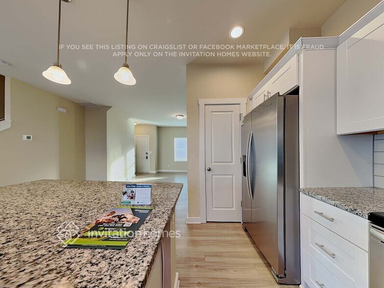 Building Photo - 3012 Ayana Dr