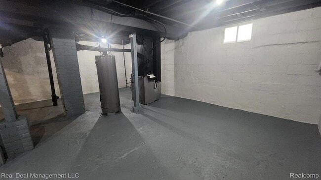 Building Photo - 43 Dwight Ave