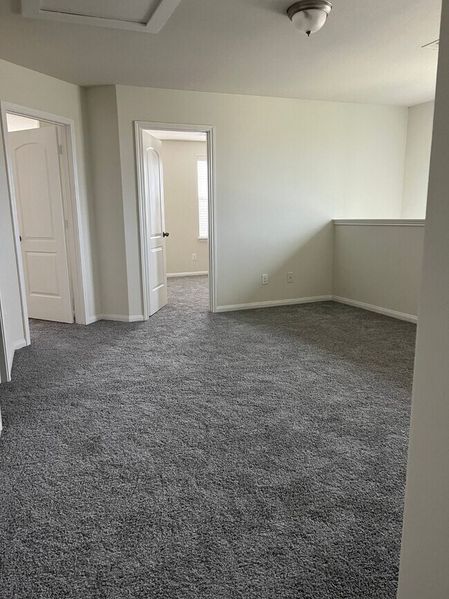 Building Photo - 12214 Regatta Ln