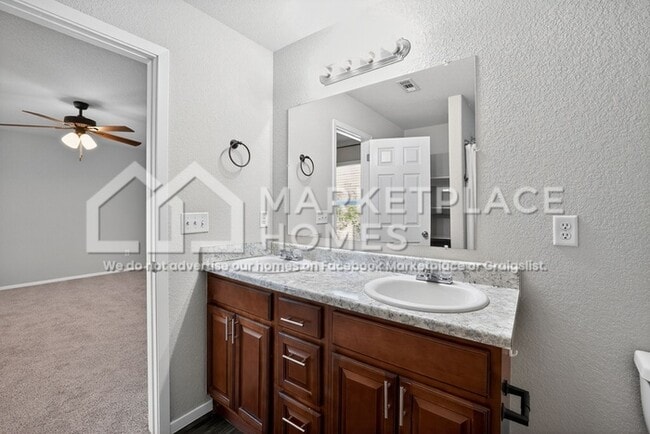 Building Photo - 5066 W Claxton Cir