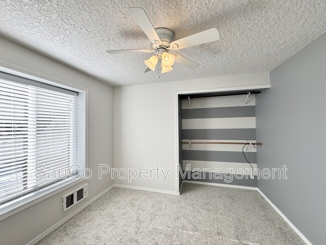 Building Photo - 7285 SW 158th Pl