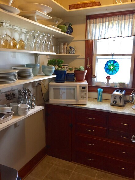 pantry - 45 Harding Ave
