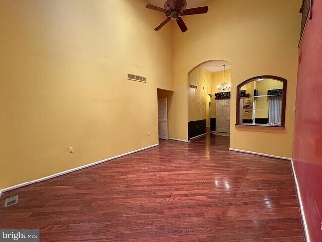 Building Photo - 950 Nathaniel Trail