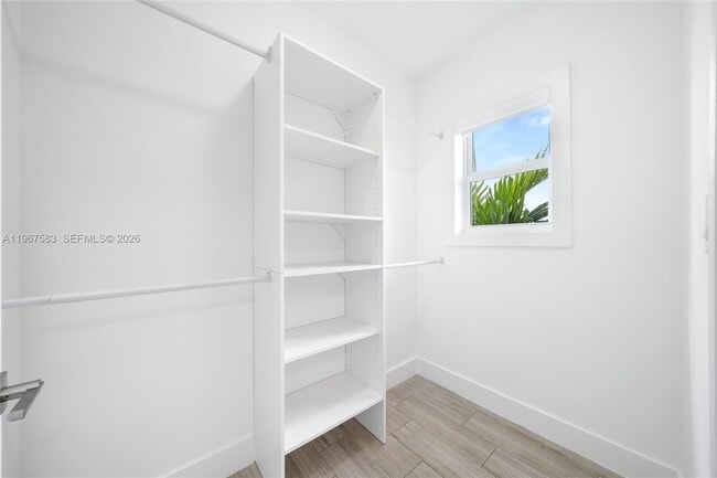 Building Photo - 1117 SW 13th St