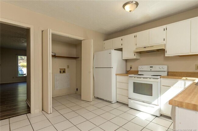 Building Photo - 981 Odom Dr