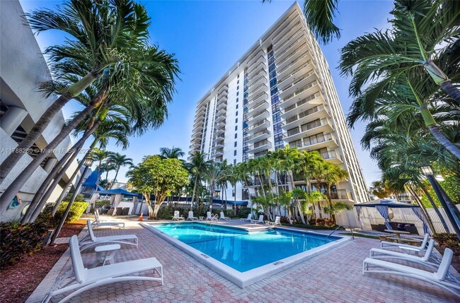 Building Photo - 3031 N Ocean Blvd