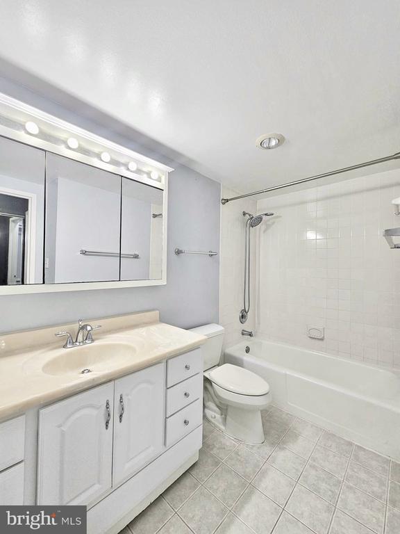 Building Photo - 5500 Holmes Run Pkwy