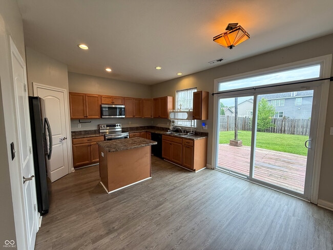 Building Photo - 8836 Kipling Dr