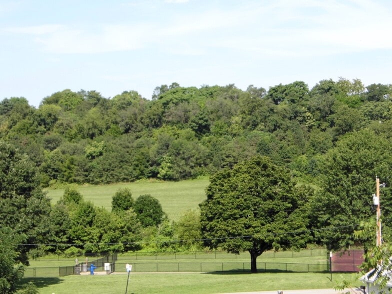 Enjoy the view - 2312-A Belle Ave NE