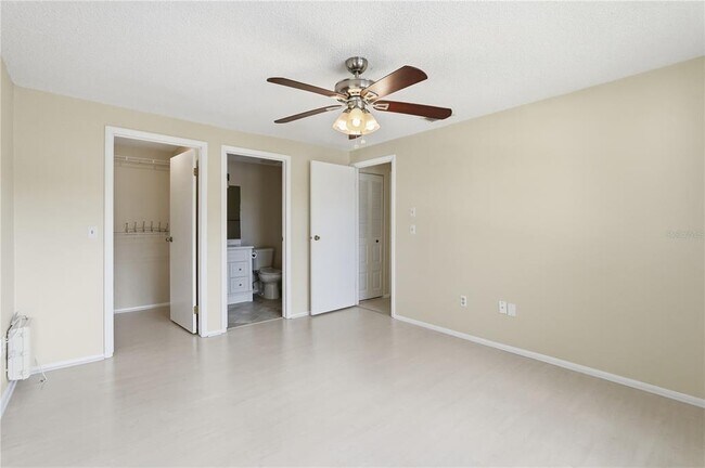 Building Photo - 122 Loblolly Ct