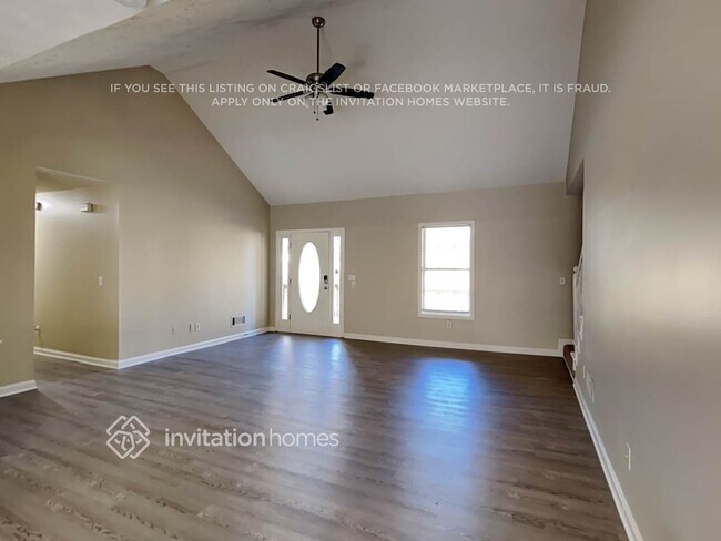 Building Photo - 65 Windsong Dr