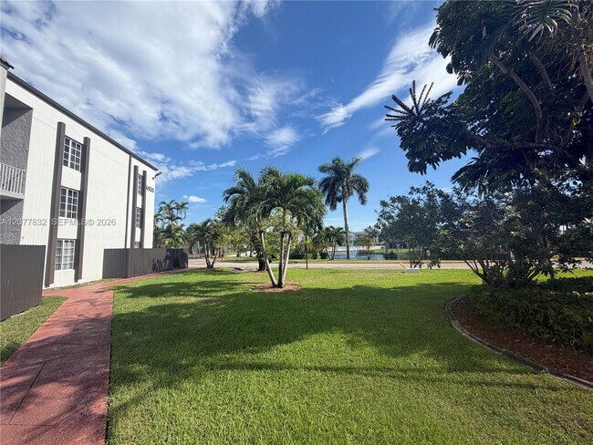 Building Photo - 4920 NW 79th Ave
