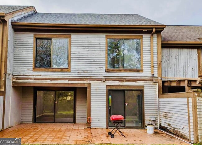 Building Photo - 95 Willowick Dr